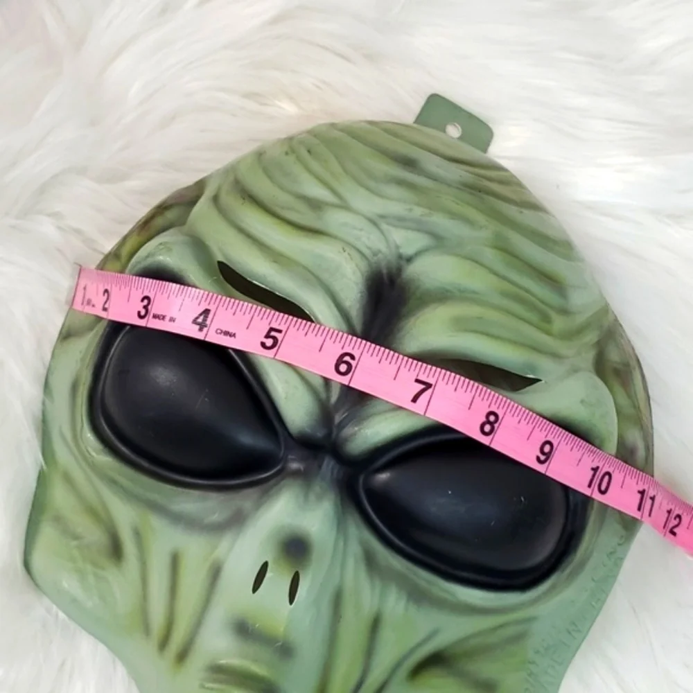 Vintage 90s NEW 1999 Alien Extraterrestrial UFO Plastic Halloween Mask X-FILES